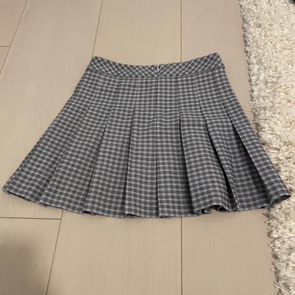 Aritzia Sunday Best Baby Blue Plaid Olive Skirt Size 2 - Picture 2 of 2